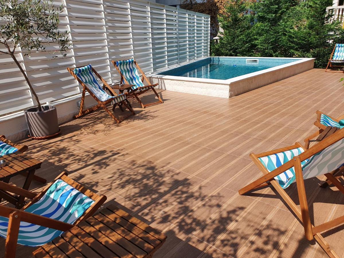 Sun And Sea Apartman *
